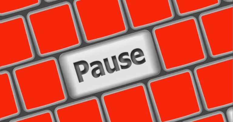 Decrease Reactivity: Pause and Tune Into Internal Experience