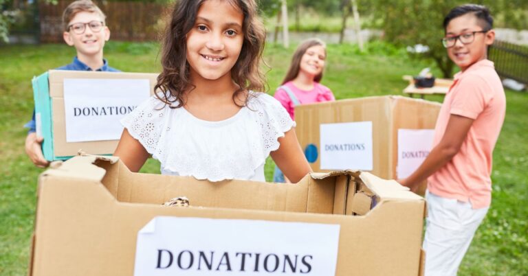 How to Foster the Value of Generosity in Your Children